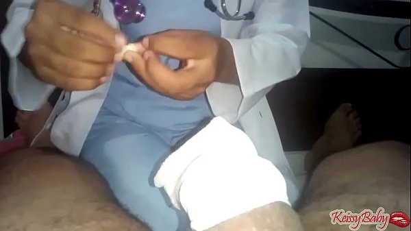 Doctora cura mi impotencia con una mega chupada