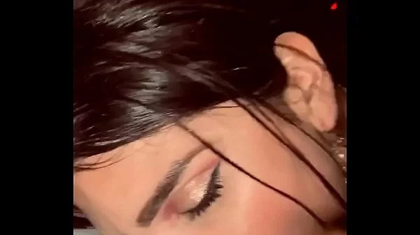 Uber driver gets a tip, a warm mouth to put his cock and load in