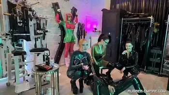 Fuck hole and living toilet for the mistresses