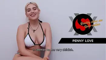 Reality show de grupo de chicas porno en Cuarentena. Orgía del primer día.  Reality show of group of porn girls performers quarantined. Orgy of first day