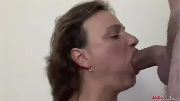 Mature tries cock on cam during homemade XXX