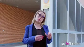 From a boring job to a NEW LIFE in porn: Lara, the MILF we were dreaming about!