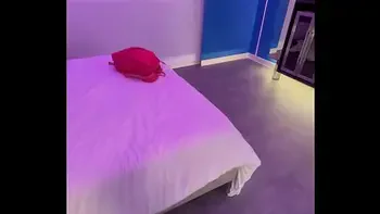 Cogiendo con mi novia estudiante después de clases en un motel de Medellin - Colombia