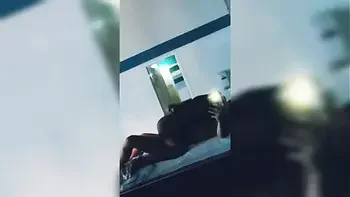 ¡ CULIANDOME En Hotel La Puta Del CORNUDO De Mi COMPA ! Cuando Este Se Va A Trabajar A La Usa Y Se Demora Y La Deja Sin Dinero Espero No Lo VEA !