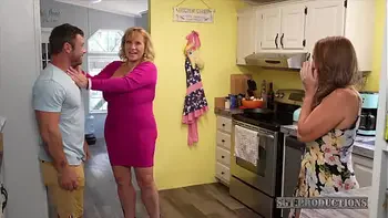 Big Tit Blonde StepAunt Caught Having Phone Sex Outside