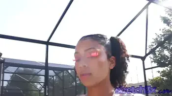 The Lovely Luna gets dicked down