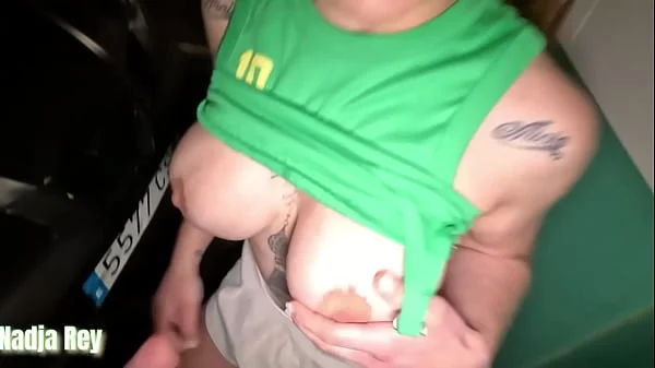 PUBLIC SEX y CUMWALK Nadja Rey gets Horny in the parking