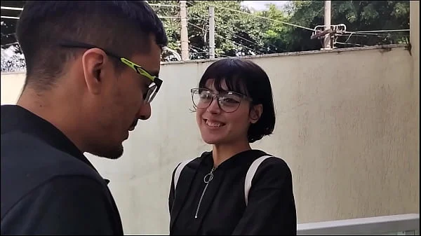 Kimiko went to visit a new room for rent and was not forgiven