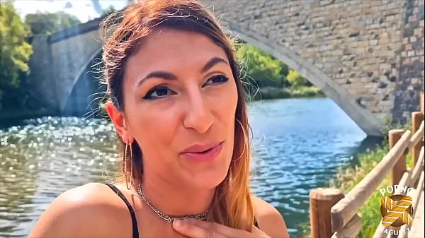 Stella, sublime femme, adore les fellations et la sodomie