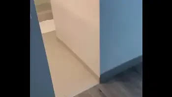 Danni jones tips her Miami driver