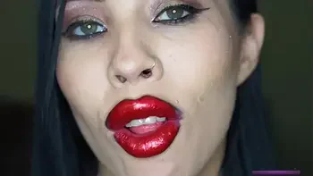 Bimbo Dick Sucking Gets Massive Facial