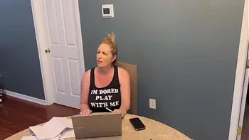 Curvy Milf Danni Jones Gets A Home Visit From Her Fit Masseuse