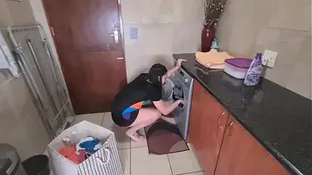 Pissing on my girlfriend while she is doing laundry