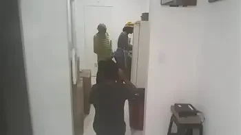 Fabinho Costha  mykng off