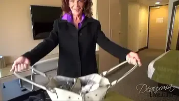 Deauxma - It's all about the panties