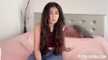 PutaLocura - Pillada a la sensual Laura Hardkinks