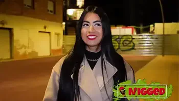 Lara Rey claims to be a HARDCORE QUEEN: But we will judge that!