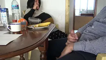 I take the risk of getting my cock out in front of my pregnant stepmother!!! SEE HER REACTION!!!