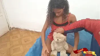 Fiz 18 anos e dei para meu padrasto.