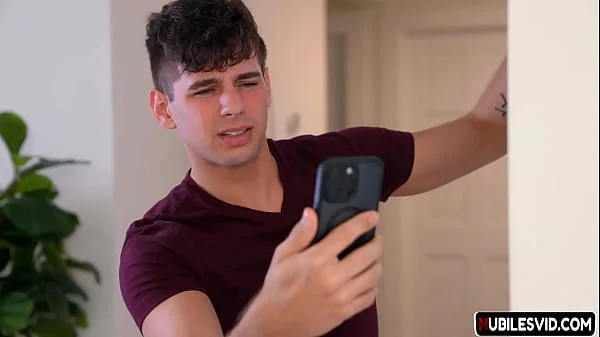 Megan Marx, Nickey Huntsman in Family Swap S8-E10 April Fools Prank Has Everyone Cumming