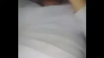 Novinha se masturbando