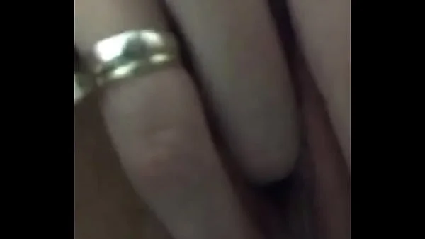 Novinha se masturbando