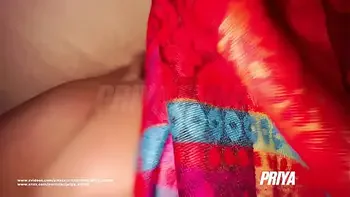 Indian Aunty in Saree Horny Masturbating her Tight Hairy Pussy - XXX Indian Porn Homemade Video