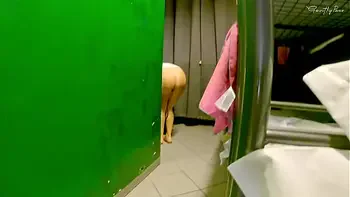 HOSTEL MIXED ROOM: shared bathroom handjob