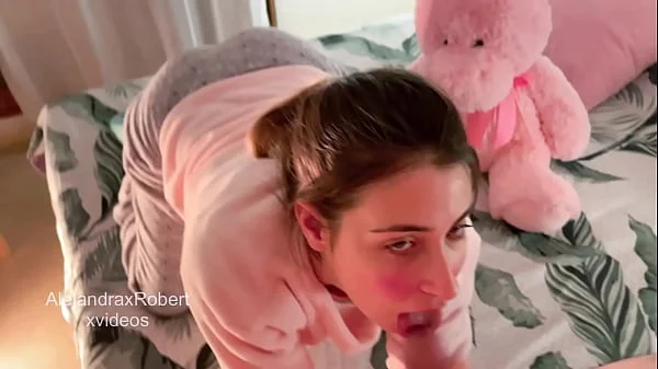 Que rico follar a la hijastra de mi mejor amigo , ella es una chica timida pero en la cama es una cachonda