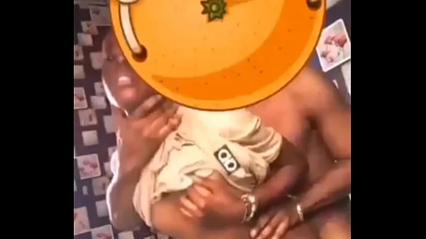 La petite pute de Louis ce déplace pour baisé Gabao plaisir