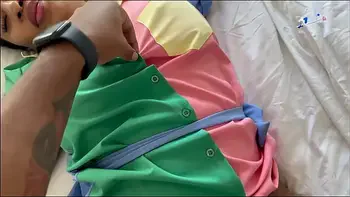 Freeuse stepmom received cum from stepson and friends