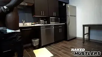 Gem Jewels and Louie Smalls: Curves and Charisma in an Exclusive Comeback