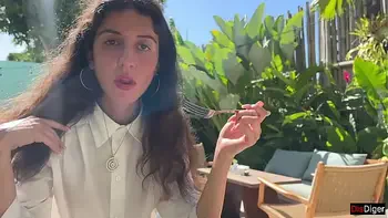 Cum on a girl's face in a public cafe - She eats lunch with cum on her face! - Cumwalk