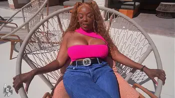 Yum Thee Boss Find Herself Meeting A Fine Young Man And Lays That Cougar Pussy On Him