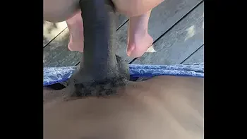 UNE ENORME BBC SODOMISE UN PETIT CUL D' APRES UNE BONNE PIPE !