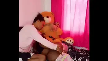 Mi hermanastra es muy cachonda cuando se levanta