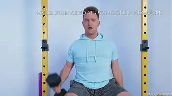 Tit Fucking The Gym Slut.Payton Preslee / Brazzers  / stream full from www.zzfull.com/ogli