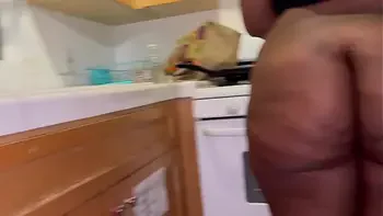 Juicy tee cooking and getting fucked