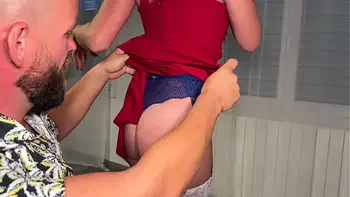 La prof Sandrillon baise avec son élève en cours particulier