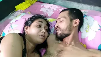 Hanif and Adori - Xxx porn Amateur. neighbor girl likes to fuck me when he gone