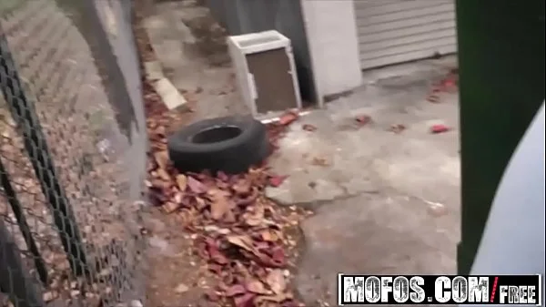 Public Pick Ups - Slender Cutie Spreads her Pussy starring  Kirsten Lee