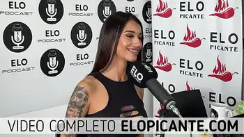 LILACK INTERCAMBIA LA TANGA CON ELO PODCAST EN EL CUARTO PICANTE