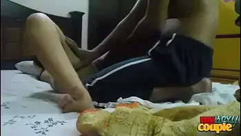 Indian Housewife Sonia Bhabhi Desperate To Have Sex After Periods