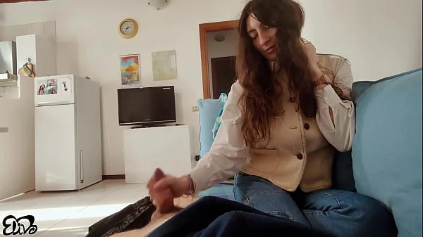 Ragazzo implora un POMPINO ma riceve solo una SEGA!?[italiano amatoriale]