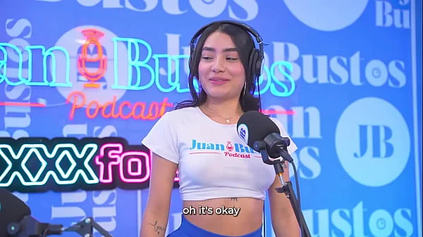 Little kinky Colombian Mayraoficial cums on the Sybian machine - Juan Bustos Podcast