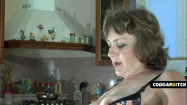 I just wanted to sew up my pants, but it went crazy!