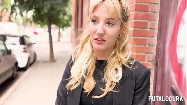 PutaLocura - La argentina caliente Agustina es pillada por Torbe en la calle y se lo folla