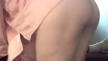 Hidden Cam !! Getting My Dick Jerked At Massage Parlor By 19 Year Old Asian With Perfect Ass And No Panties On. Says This Is Her First Day On The Job And She's Never Saw A Dick So Big , I Nutted 3 Times In 5mins And She Kept Tugging Im Leaving A Big