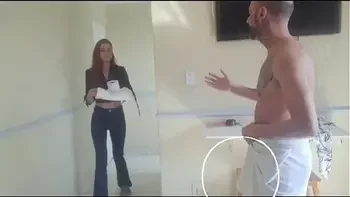 Camareira do hotel me flagra de pau duro!