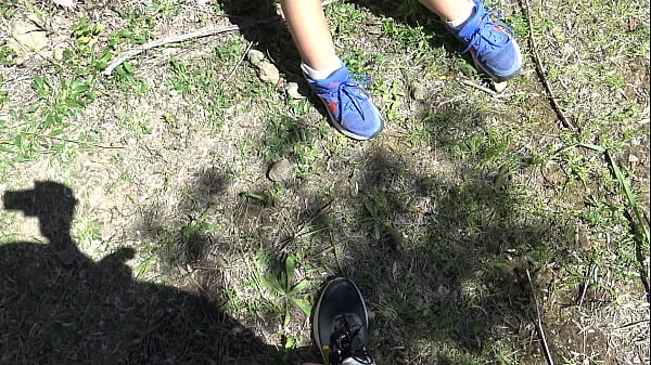 Real voyeur got SCARED when I started pissing from my hairy pussy!!!